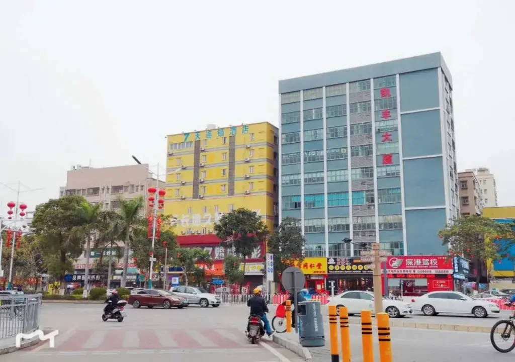 Шэньчжэнь: 7 Days Inn Shajin Public Plaza Branch