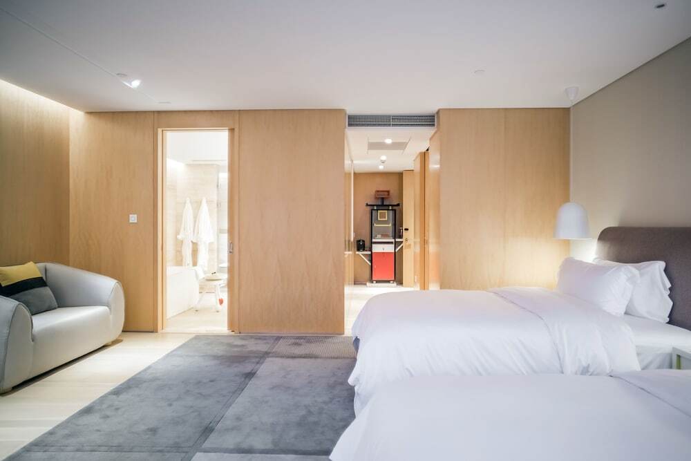 Нанкин: The Sifang Hotel Nanjing Autograph Collection