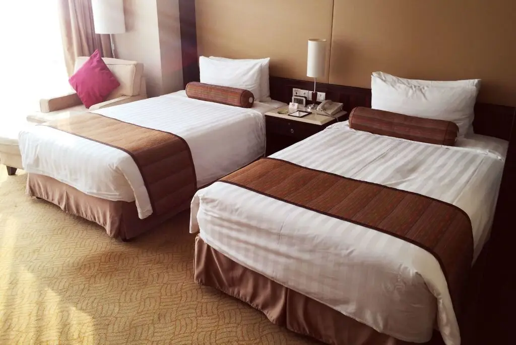 Шанхай: Howard Johnson by Wyndham Huaihai Hotel Shanghai