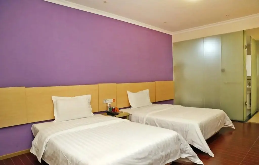 Шэньчжэнь: 7Days Inn Shenzhen Pinghu