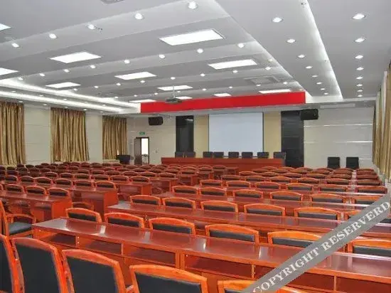 Чанчунь: Super 8 Hotel Changchun Renmin Da Jie