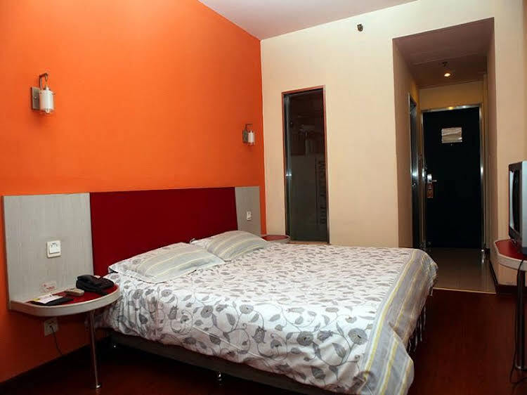 Шанхай: Motel168 ShangHai Xinzhuang Railway Station