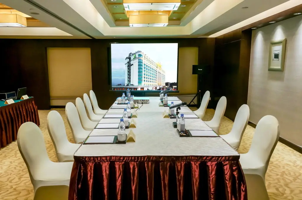 Гуанчжоу: Holiday Inn Shifu Hotel