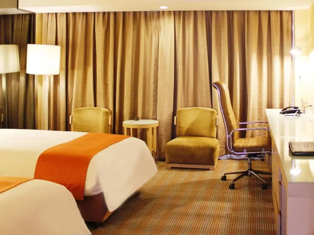 Циндао: Holiday Inn Qingdao Parkview