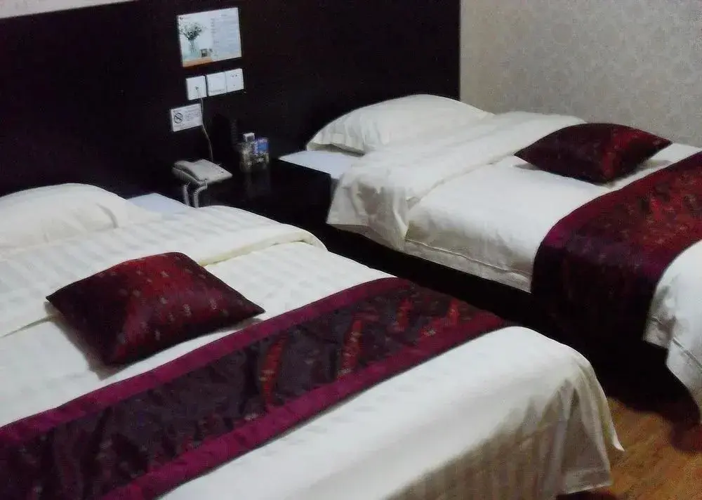 Лаиву: Dushi 118 Hotel Changqing University Town