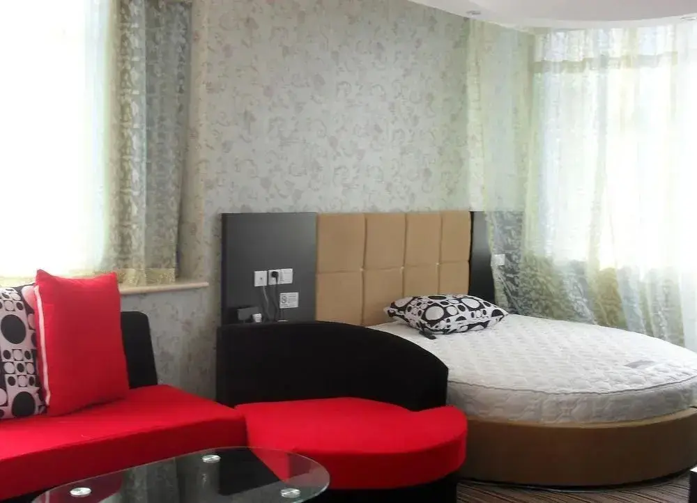 Лаиву: Dushi 118 Hotel Changqing University Town