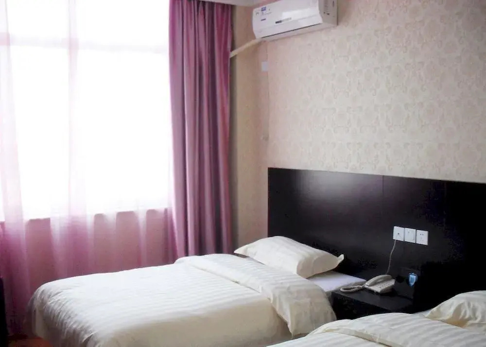 Лаиву: Dushi 118 Hotel Changqing University Town