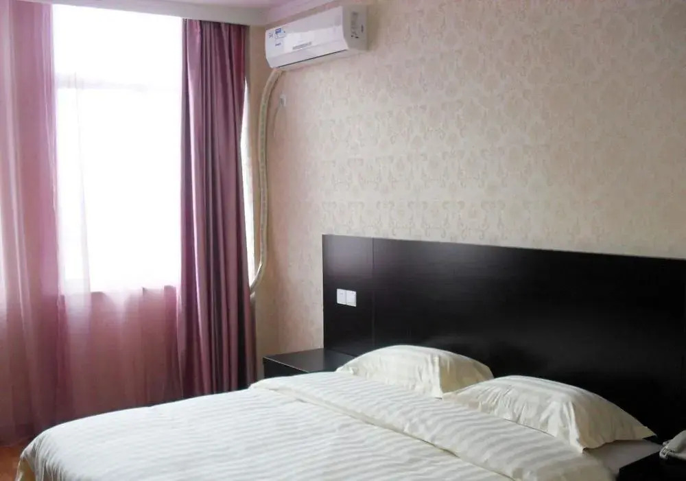Лаиву: Dushi 118 Hotel Changqing University Town