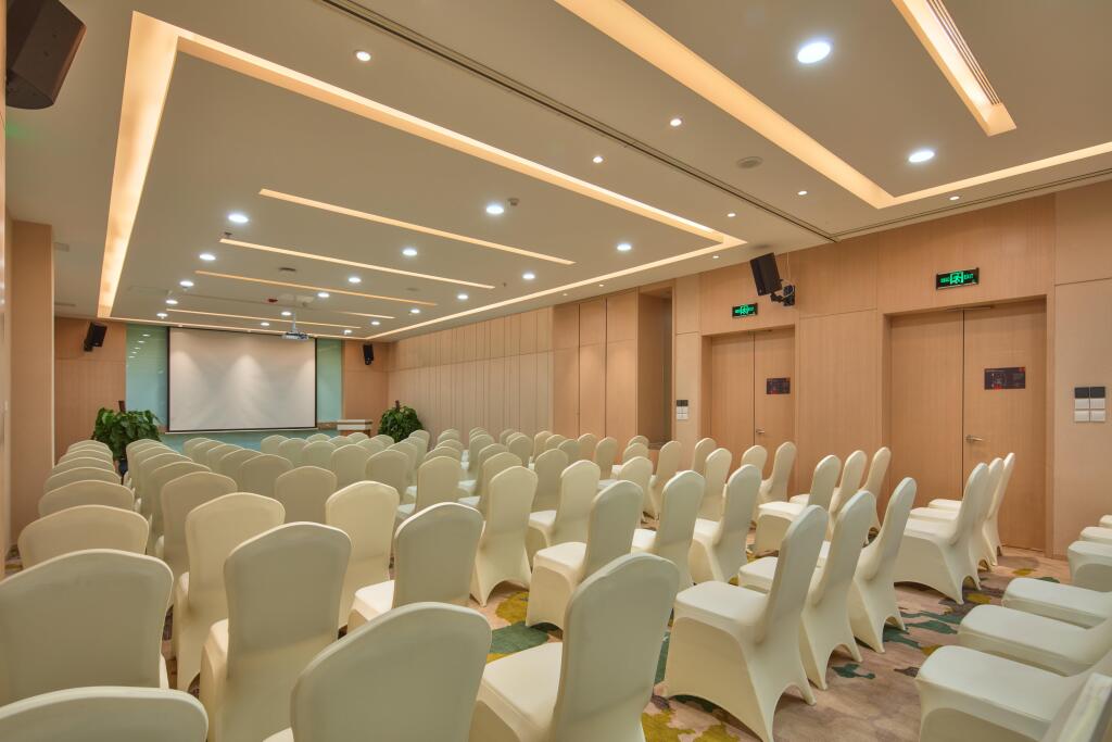 Шэньян: Holiday Inn Express Shenyang Tawan