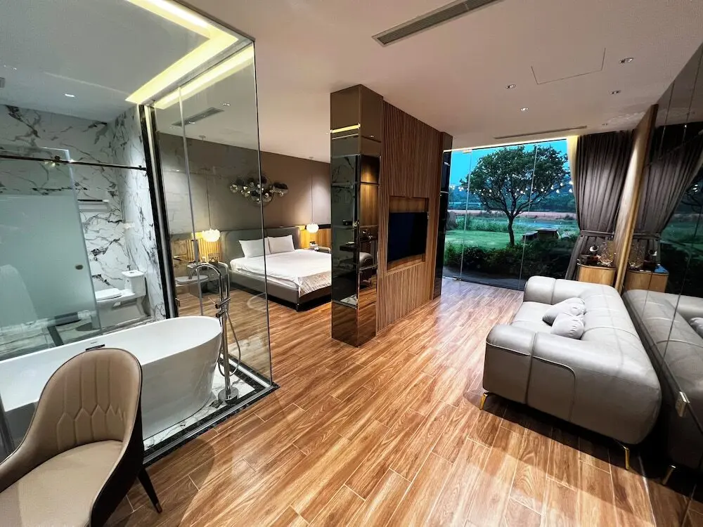 Нгок-Тхань: Venus Villa Flamingo Dai Lai by MAPSTAR