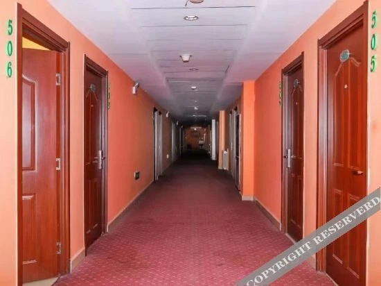 Дежоу: Baba Business Hotel (Pingyuan Bus Terminal Store)
