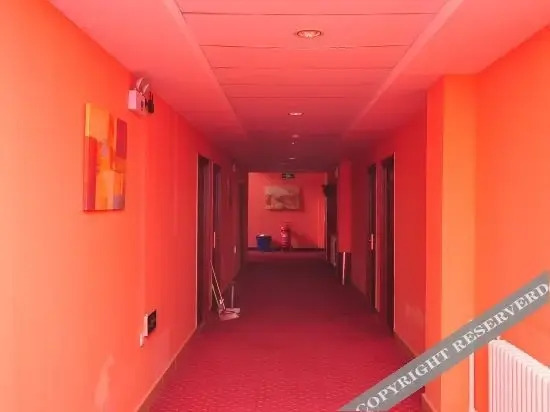 Дежоу: Baba Business Hotel (Pingyuan Bus Terminal Store)