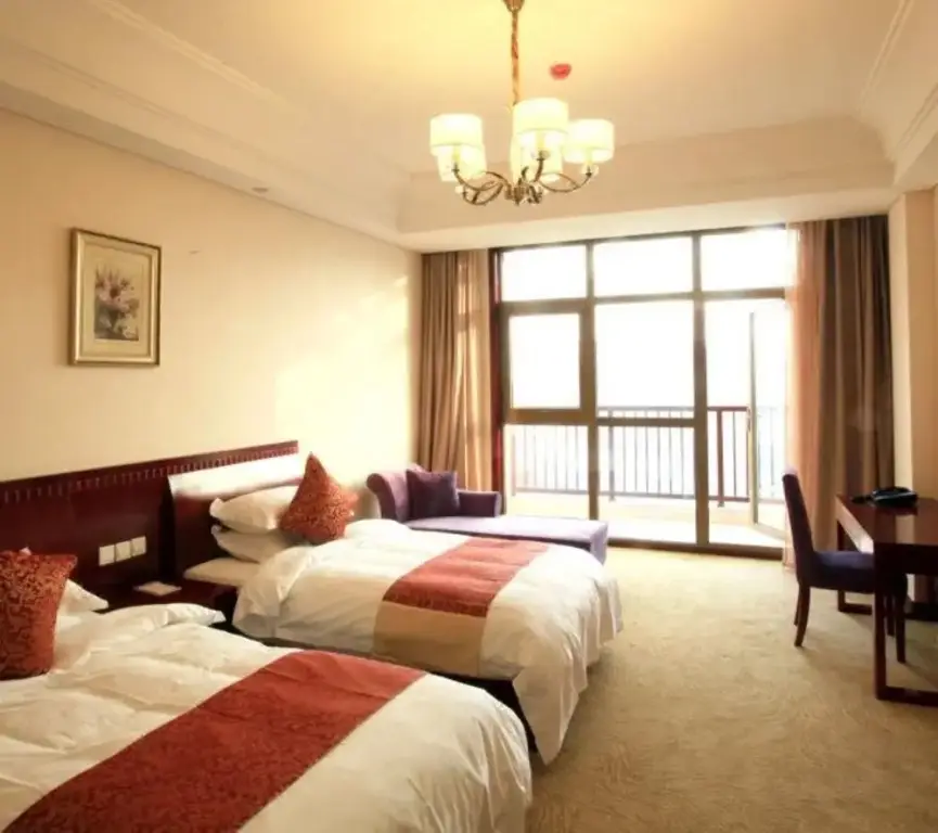 Циндао: Qingdao Rouhigh Hotel