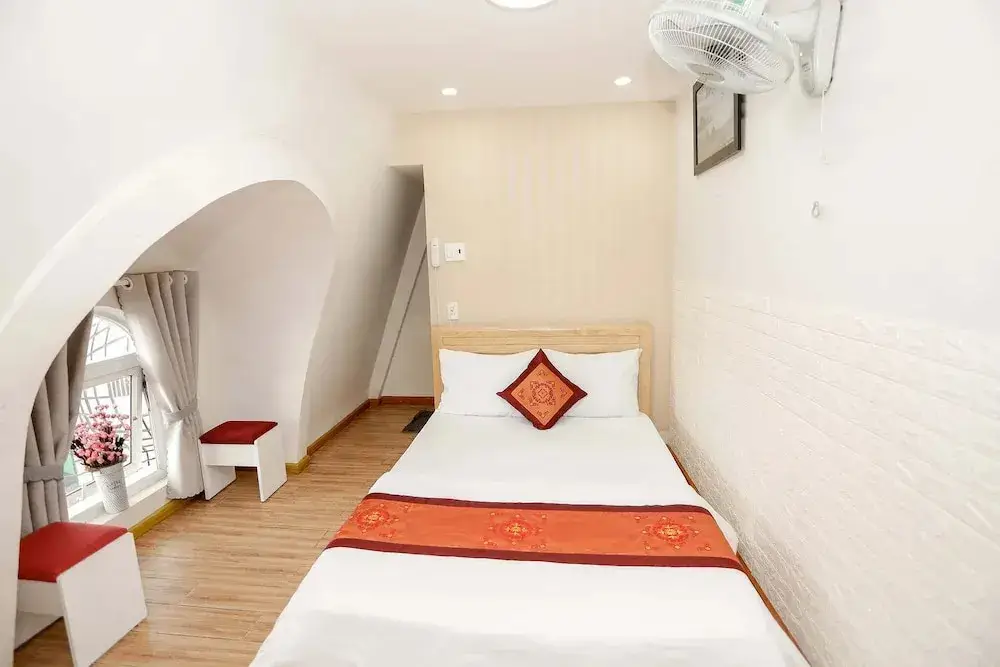 Далат: Co Hong Hotel DL - by BAY LUXURY