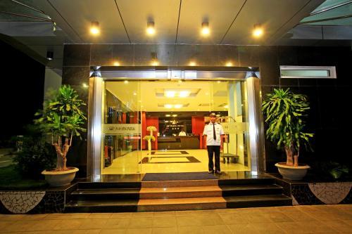 AP Plaza Hotel — фото 1