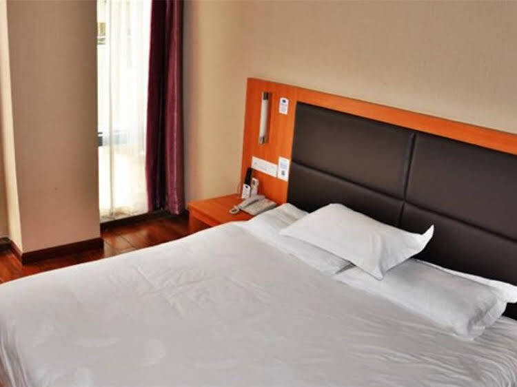 Шэньчжэнь: Hanting Express Hotel Shenzhen Leyuan Road