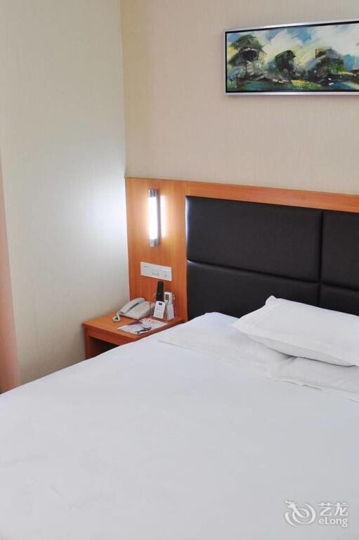 Шэньчжэнь: Hanting Express Hotel Shenzhen Leyuan Road