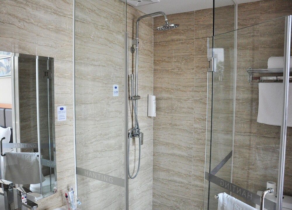 Шэньчжэнь: Hanting Express Hotel Shenzhen Leyuan Road