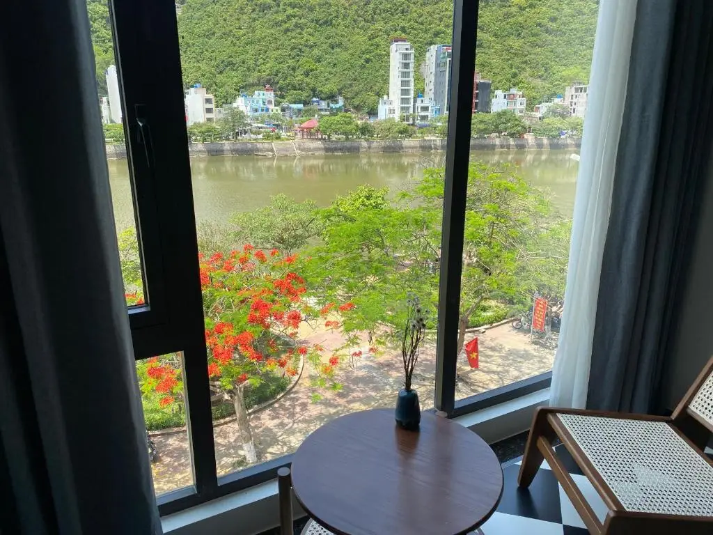 Хайфон: Quiri Hotel