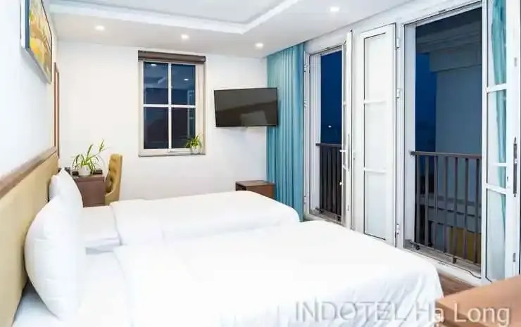 Халонг: Indotel Ha Long