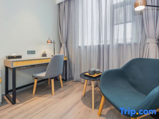 Шанхай: Home Inn Selected (Shanghai Lujiazui, Expo Center)
