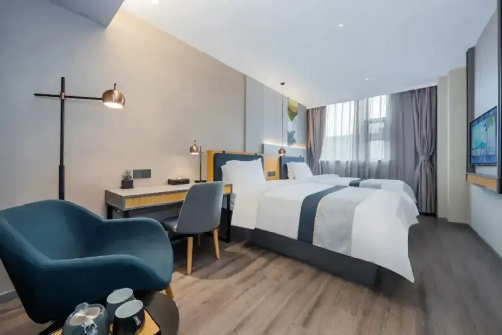 Шанхай: Home Inn Selected (Shanghai Lujiazui, Expo Center)