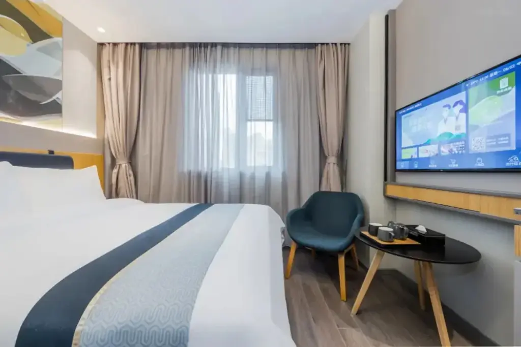 Шанхай: Home Inn Selected (Shanghai Lujiazui, Expo Center)