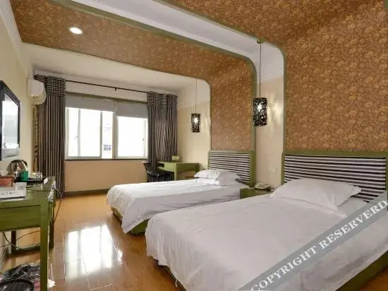 Хучжоу: Anji Zhuhai Holiday Hotel