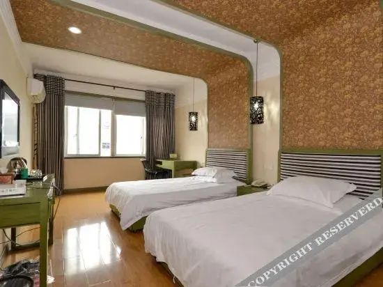 Хучжоу: Anji Zhuhai Holiday Hotel