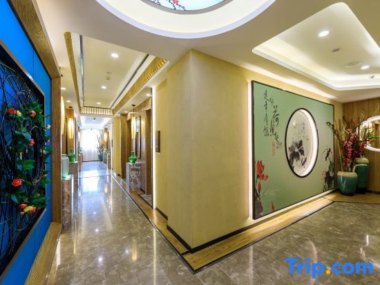 Шанхай: Home Inn Bai Yun Hotel (Shanghai Expo Park Sanlin store)