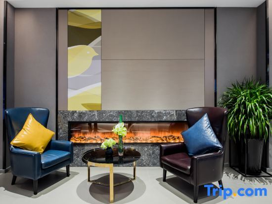 Шанхай: Home Inn Selected (Shanghai World Expo Tangqiao Metro Station)