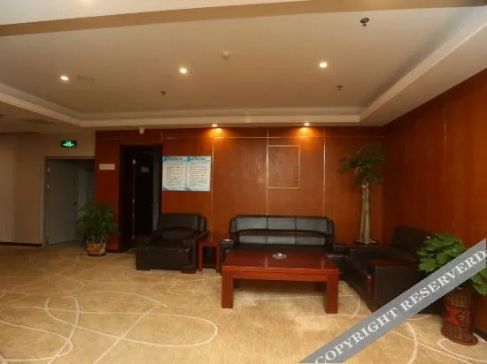 Чжэнчжоу: Home Inn Huayi Hotel (Zhengzhou Yaozhai Subway Station Jincheng Times Square)