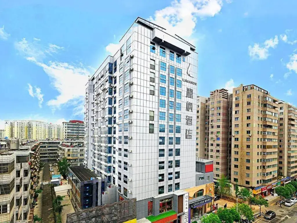 Куньмин: Li Feng Hotel Kunming International Convention and Exhibition Center Railway Station Store