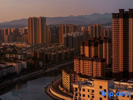 Синьши: Thank You Inn Jingshan Chengzhong Road