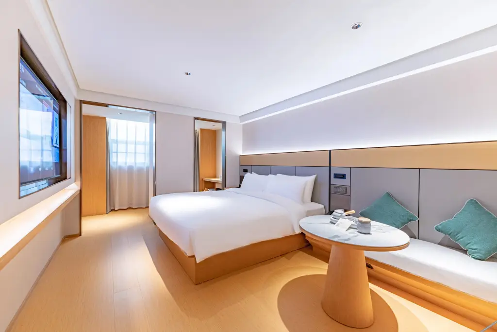 Куньмин: Ji Hotel (Kunming International Convention and Exhibition Center)