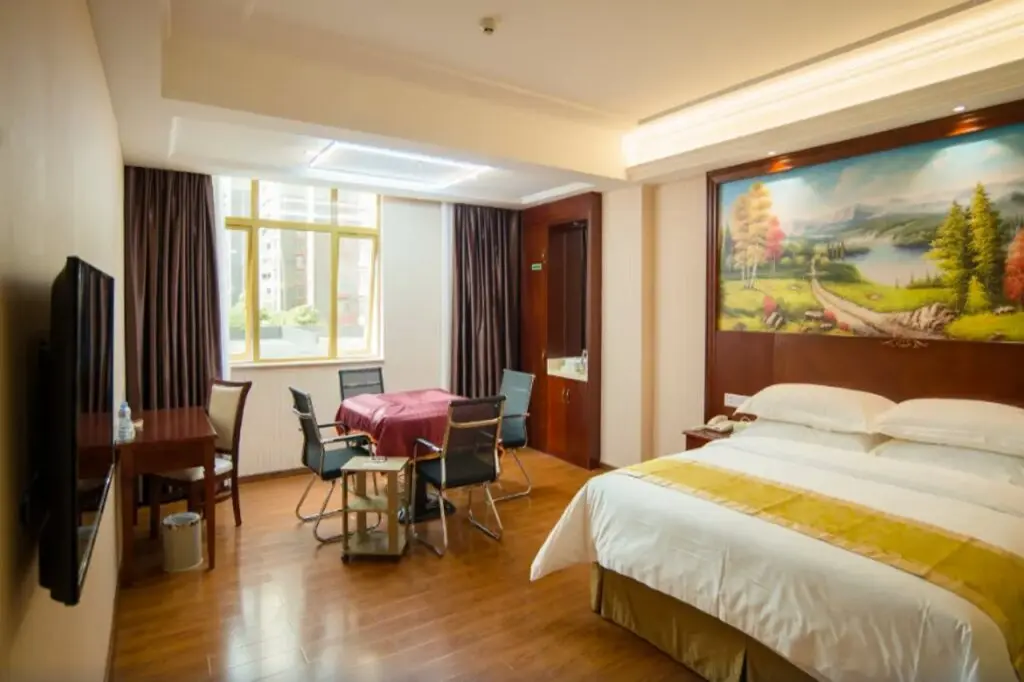Хойчжоу: Vienna Hotel (Huizhou Dongping Shui'an City)