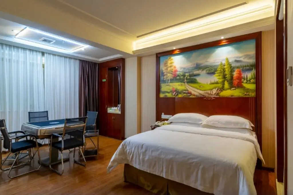Хойчжоу: Vienna Hotel (Huizhou Dongping Shui'an City)