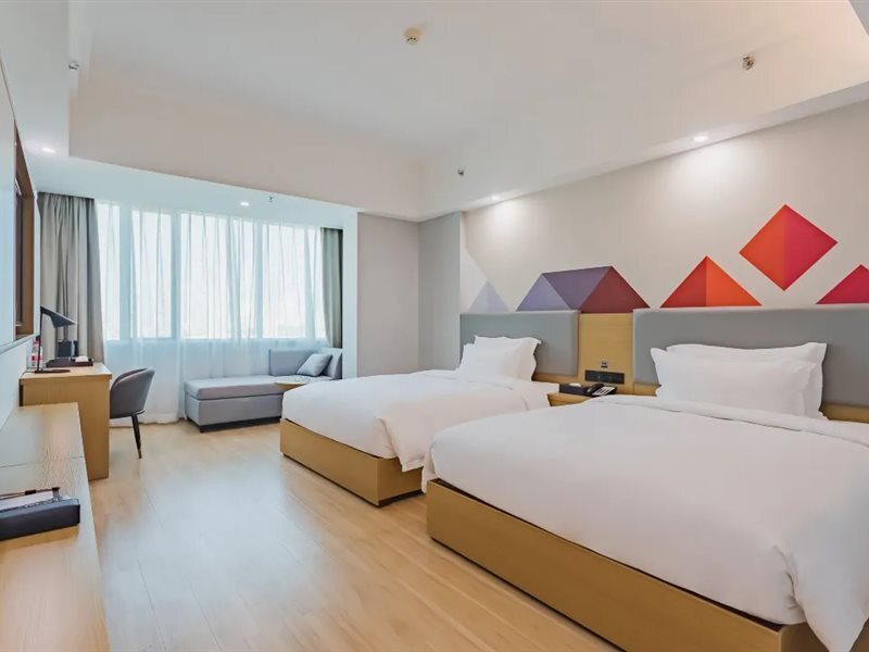 Гуанчжоу: Borrman Hotel (Canton Tower, Sun Yat-sen University Metro Station, Pazhou Exhibition Center)
