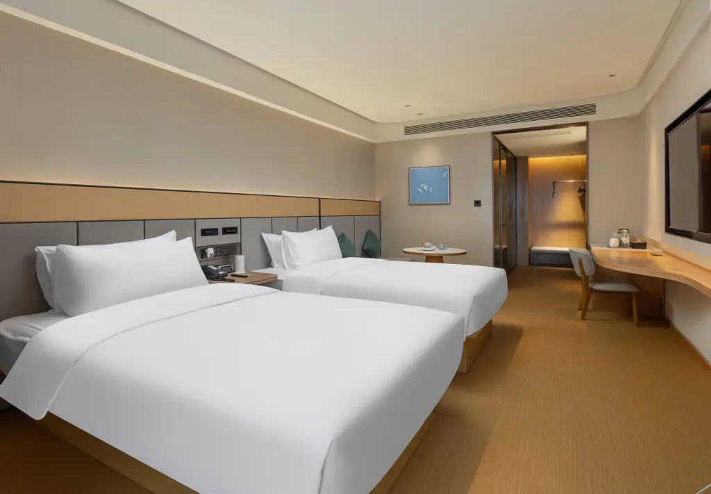 Чунцин: JI Hotel (Chongqing Ring Shopping Park and Chongguang Metro Station Hotel)