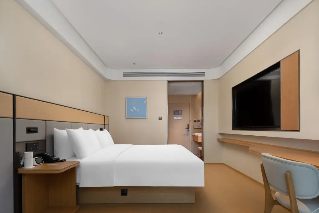 Чунцин: JI Hotel (Chongqing Ring Shopping Park and Chongguang Metro Station Hotel)