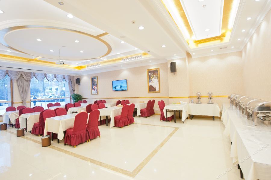 Чунцин: Vienna Hotel (Chongqing Hechuan High-speed Railway Station)