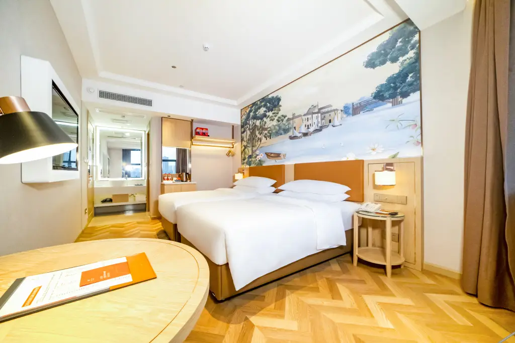 Чунцин: Vienna Hotel (Chongqing Hechuan Fortune Plaza)