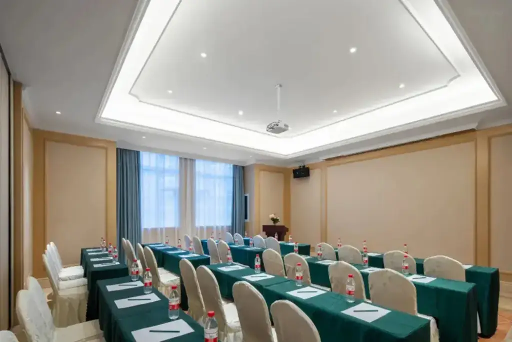 Чунцин: Vienna Hotel Chongqing Lijiatuo Pedestrian Street