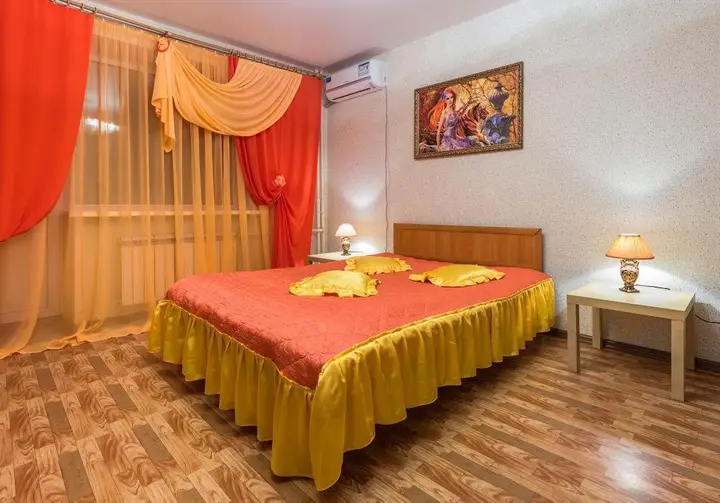 Воронеж: Apartment On Perevertkina 24a