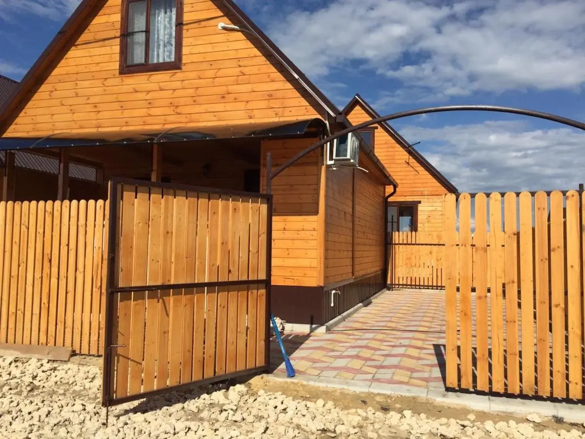 Голубицкая: ЭКО-комплекс SUN HOUSE