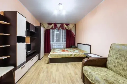 Воронеж: Apartments Na Perevertkina 1/3