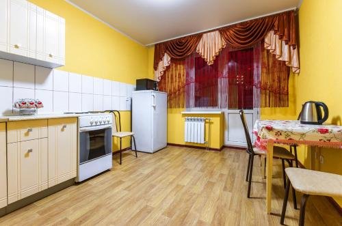 Воронеж: Apartments Na Perevertkina 1/3