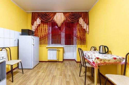 Воронеж: Apartments Na Perevertkina 1/3