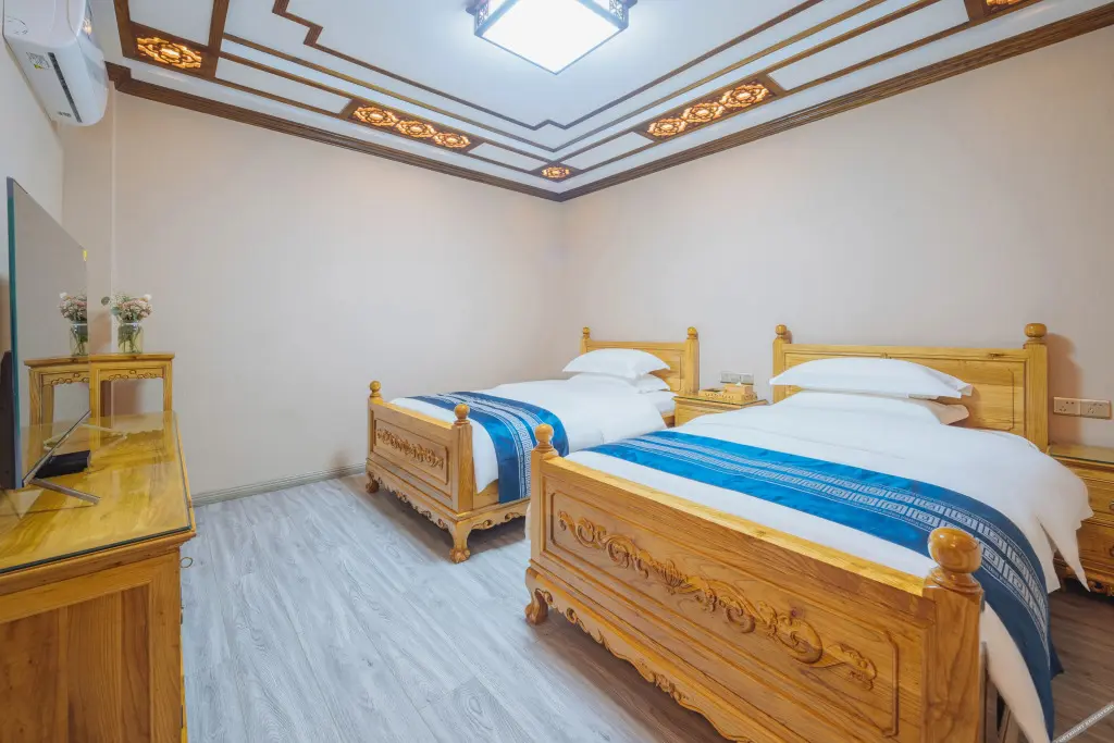 Аньшунь: Floral Hotel·Anshun Tunbao Courtyard (Yunjiu Mountain Branch)