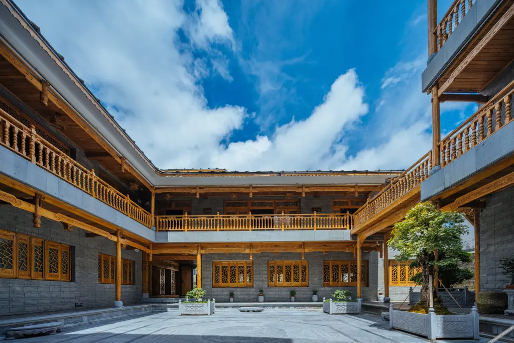 Аньшунь: Floral Hotel·Anshun Tunbao Courtyard (Yunjiu Mountain Branch)